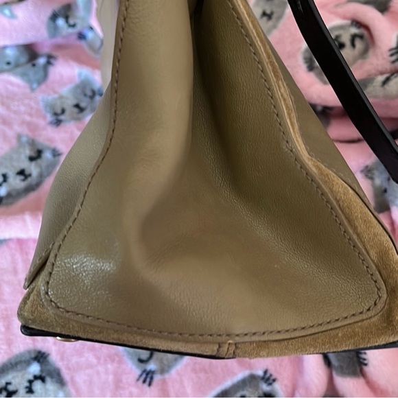 Authentic YSL Muse 2 - Picture 7 of 16